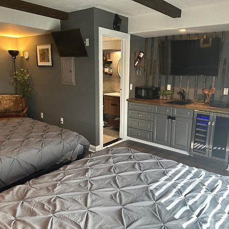 Beautiful Condo Sleeps 4- Only 2 Blocks From Beach Ocean City Kültér fotó